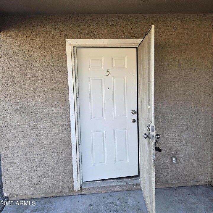 1240 E Mountain View Rd in Phoenix, AZ - Building Photo