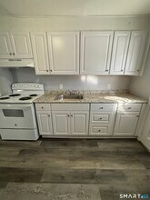 409 Main St in Cromwell, CT - Building Photo - Building Photo