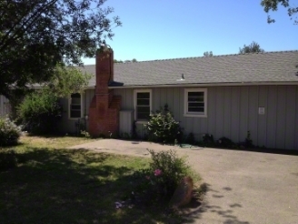 415 5th St in Solvang, CA - Foto de edificio