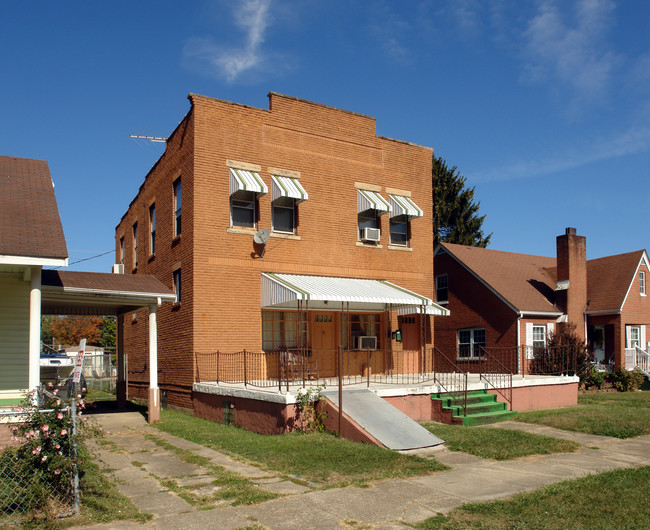 4224 Piedmont Rd in Huntington, WV - Building Photo - Building Photo