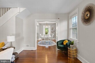 404 S Jackson St in Media, PA - Foto de edificio - Building Photo