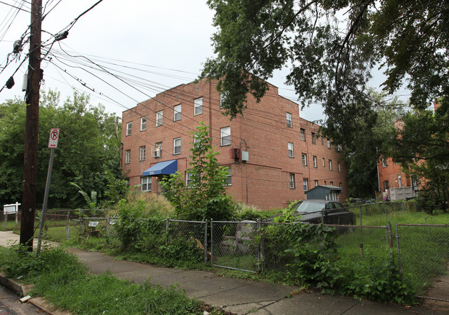 1941 Naylor Rd SE in Washington, DC - Building Photo - Building Photo