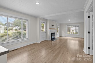 765 N Church St in Mooresville, NC - Building Photo - Building Photo