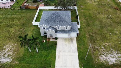 1722 NW 5th St in Cape Coral, FL - Building Photo - Building Photo