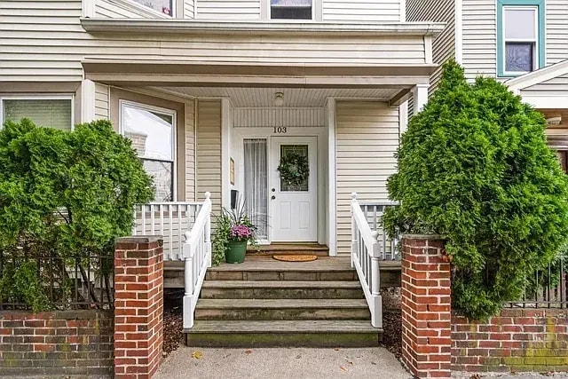 103 Hancock St, Unit 1