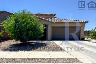 6314 S Crescent Peak Dr in Tucson, AZ - Building Photo - Building Photo