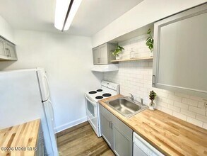 324 Shore Dr in Highlands, NJ - Building Photo - Building Photo