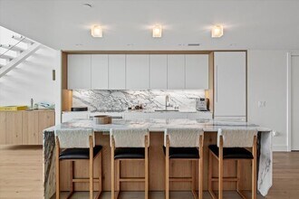 1040 Biscayne Blvd, Unit 4002 in Miami, FL - Foto de edificio - Building Photo