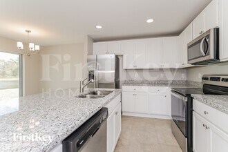 241 Southern Breeze Lp in Winter Haven, FL - Building Photo - Building Photo