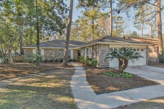 38 S High Oaks Cir in Spring, TX - Building Photo - Building Photo