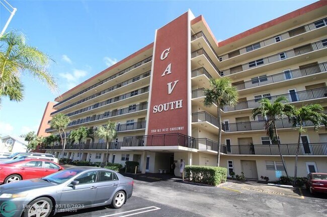 property at 2350 NE 14th Street Causeway