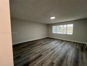 21121 SW 85th Ave in Cutler Bay, FL - Building Photo - Building Photo