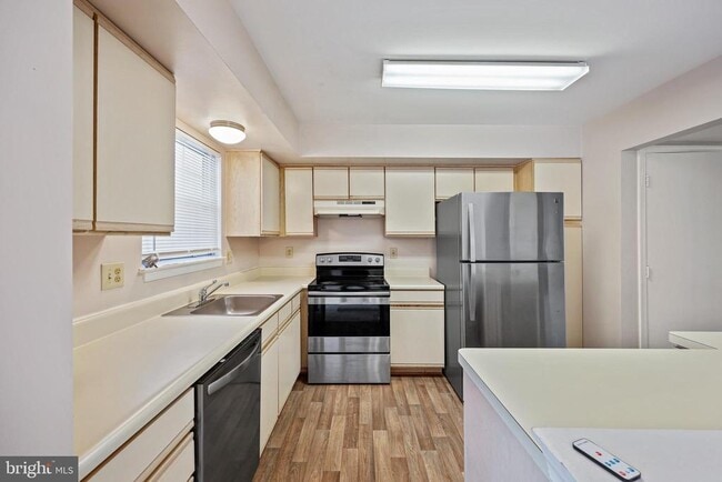 property at 6702 Mallard Ct