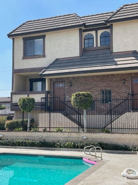 821 S 2nd St in Alhambra, CA - Building Photo