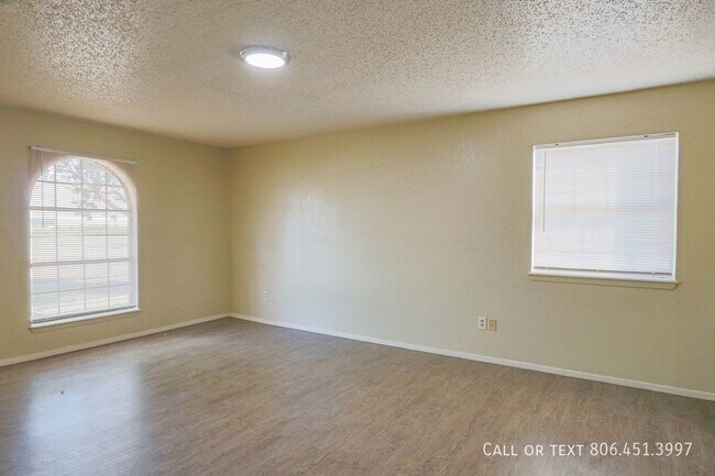 2912 Kirby Ave in Lubbock, TX - Building Photo - Building Photo