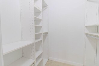 3350 Pinewalk Dr N, Unit 3350 Pinewalk Dr N in Margate, FL - Building Photo - Building Photo