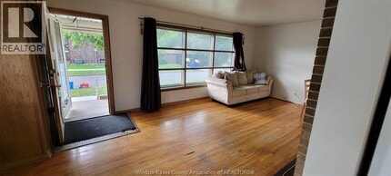 3006 Alexander Ave in Windsor, ON - Building Photo - Building Photo