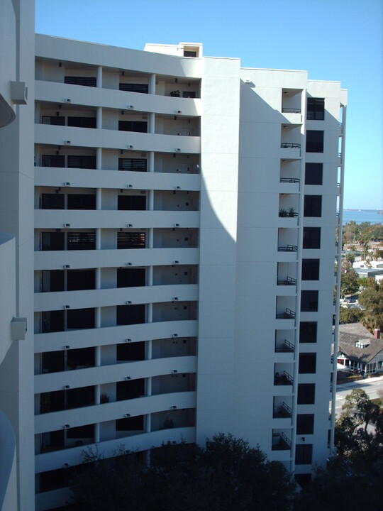 Bay Plaza in Sarasota, FL - Building Photo