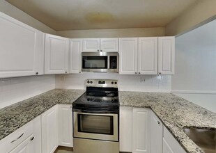 19398 E Brown Dr in Aurora, CO - Building Photo - Building Photo