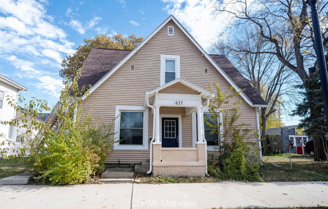 411 S East St in Lebanon, IN - Foto de edificio