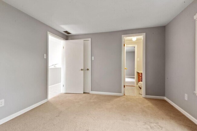 648 Golfview Dr in Lexington, KY - Building Photo - Building Photo