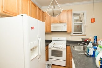 1324 W Roscoe St, Unit J04P in Chicago, IL - Building Photo - Building Photo