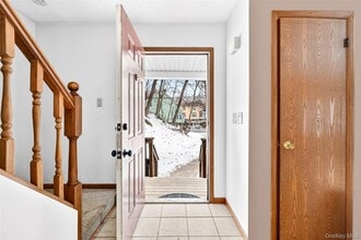 2 Wayne Ave in Stony Point, NY - Building Photo - Building Photo