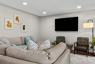 8254 Mary Ann Ave in Shelby Township, MI - Building Photo - Building Photo