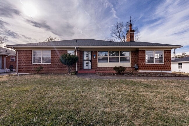 property at 3706 Chevy Chase Rd