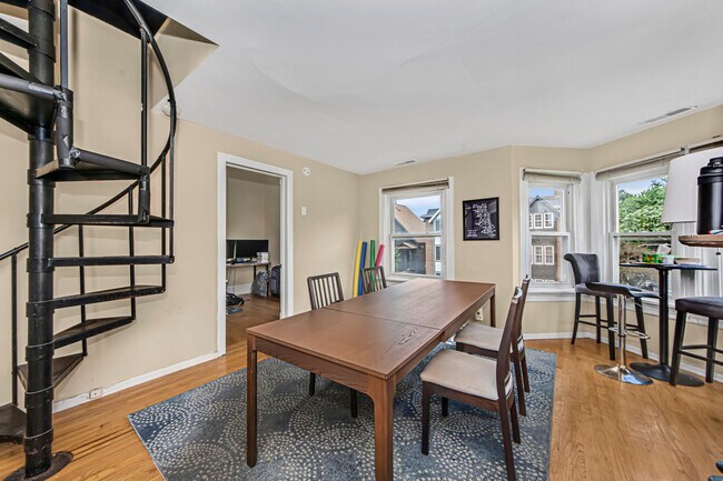 3425 N Seminary Ave in Chicago, IL - Building Photo - Building Photo
