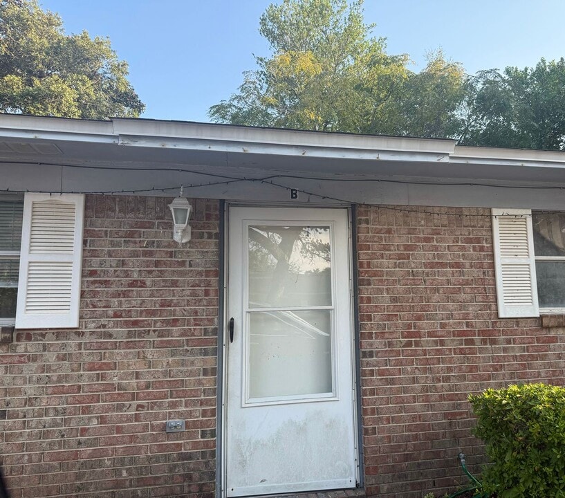 717 Navy St in Fort Walton Beach, FL - Foto de edificio