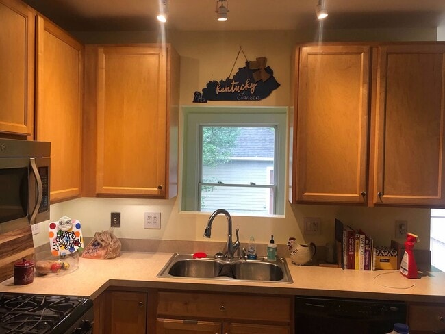 5105 E North St in Indianapolis, IN - Building Photo - Building Photo