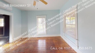 348 Broadway St in Irvine, KY - Building Photo - Building Photo