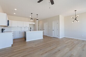 3624 Long Leaf St in Wichita, KS - Building Photo - Building Photo