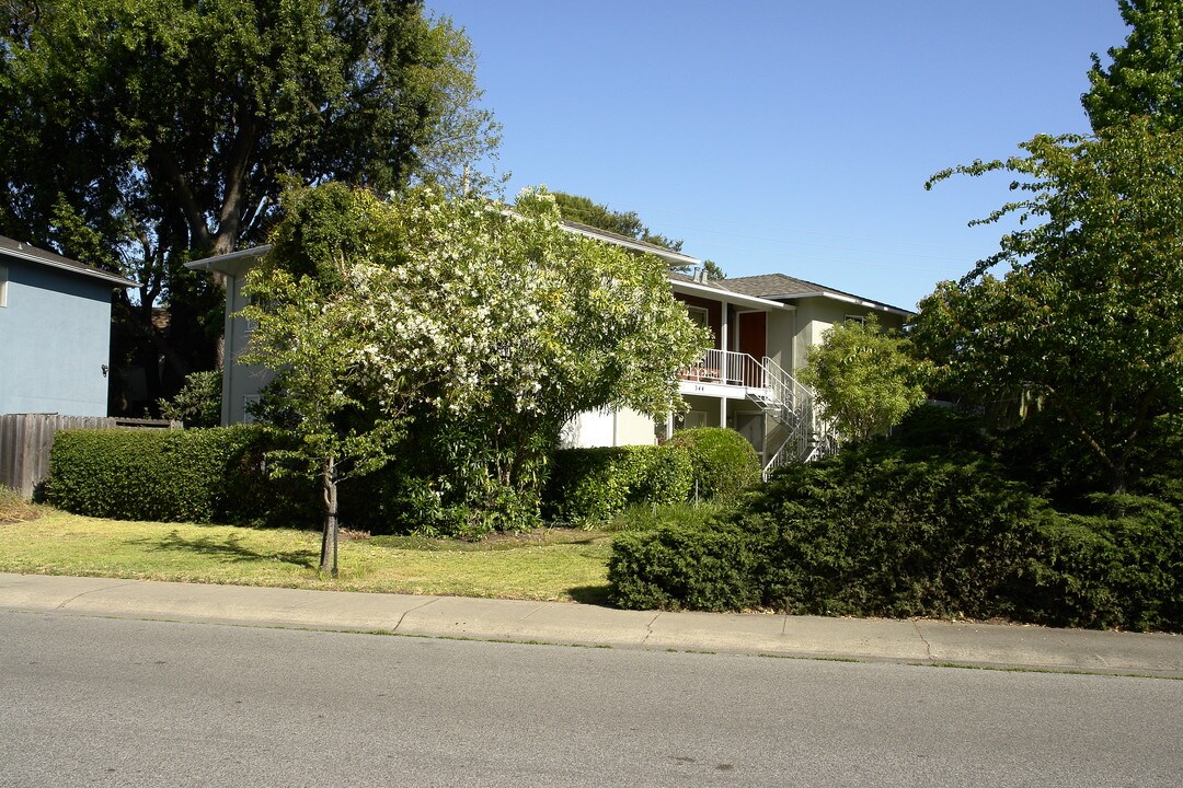 344 Waverley St in Menlo Park, CA - Building Photo