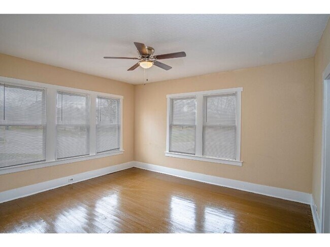 1101 Gibbs St in San Antonio, TX - Building Photo - Building Photo