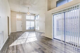 451 Appomattox Dr in Mesquite, TX - Building Photo - Building Photo