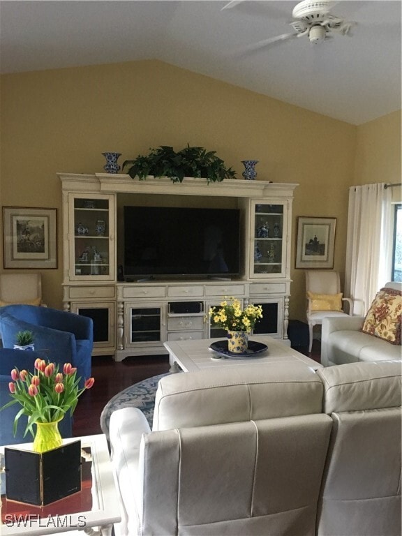 1747 Sandpiper St in Naples, FL - Foto de edificio - Building Photo