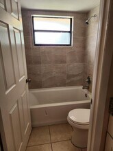 4866 Pineaire Ln in West Palm Beach, FL - Building Photo - Building Photo