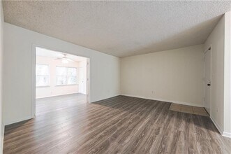 92 De Arc Pl NW in Atlanta, GA - Building Photo - Building Photo