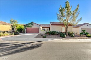 2335 Fayetteville Ave in Henderson, NV - Building Photo