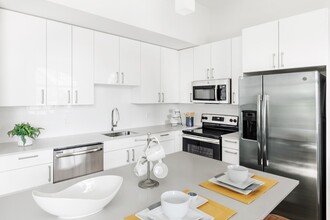 198 Allston St, Unit 1 in Boston, MA - Building Photo - Building Photo
