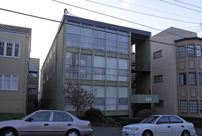 434 Lee St in Oakland, CA - Foto de edificio - Building Photo