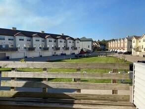 807 Peace Ln in Oregon, WI - Building Photo - Building Photo