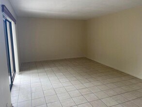 4803 Waterview Cir in Palm Springs, FL - Building Photo - Building Photo