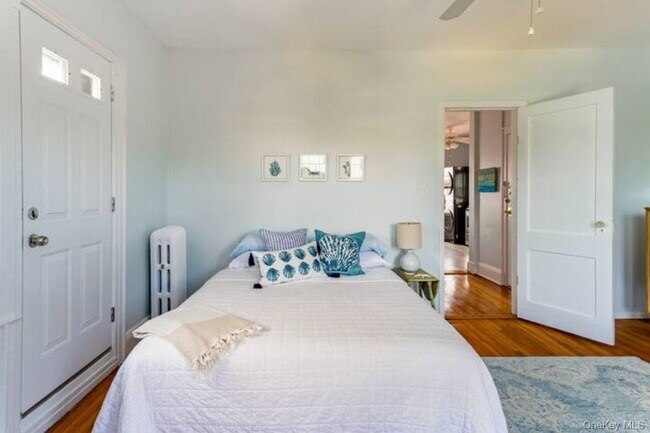 28 E Walnut St-Unit -2 in Long Beach, NY - Building Photo - Building Photo