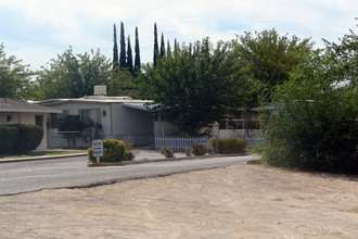 15251 Village Dr in Victorville, CA - Building Photo - Building Photo