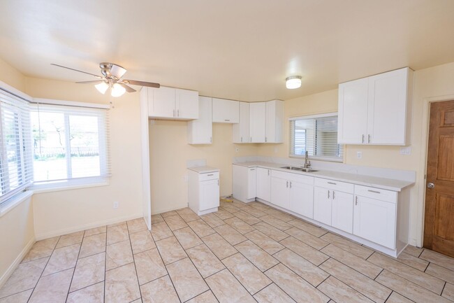 property at 1319 Peach Ave