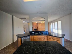 214 Glen Ridge Dr in Murphy, TX - Building Photo - Building Photo