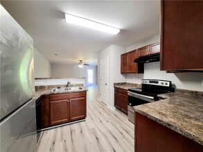 2526 Piering Dr in Stonecrest, GA - Building Photo - Building Photo